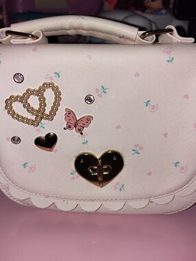 Under One Sky Pink Floral Heart Lock Shoulder Bag